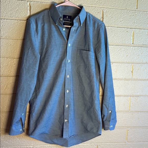 Stafford Other - Stafford navy Blue & white Casual Button Down Shirt Relaxed Fit